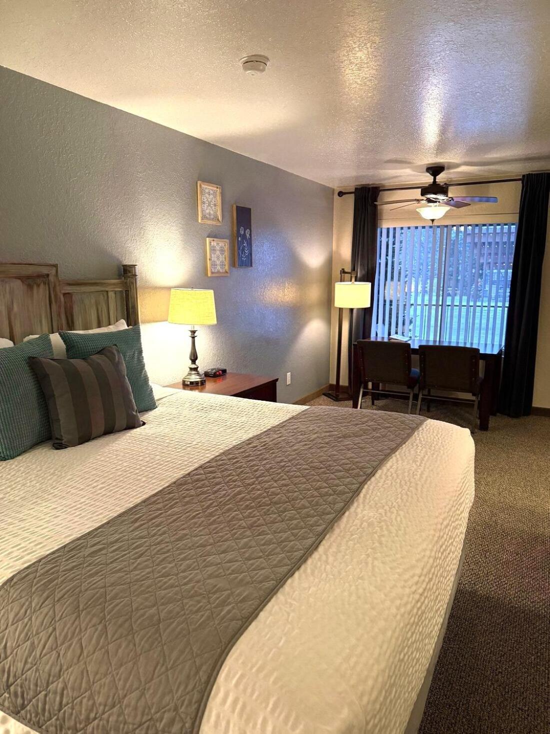 Mountain View Lodge Chelan Oda fotoğraf
